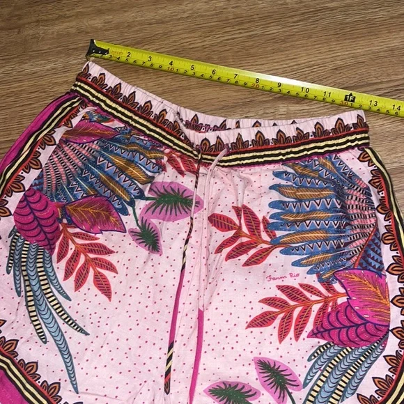 🌺🦵🏻🌺 •🌽 Farm RIO x Showin’ Leg Vibes🌽• 🦵🏻🌹🦵🏻